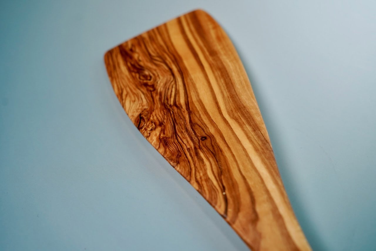 Handmade Olive Wood Spatula for Cooking 30cm - Image 5